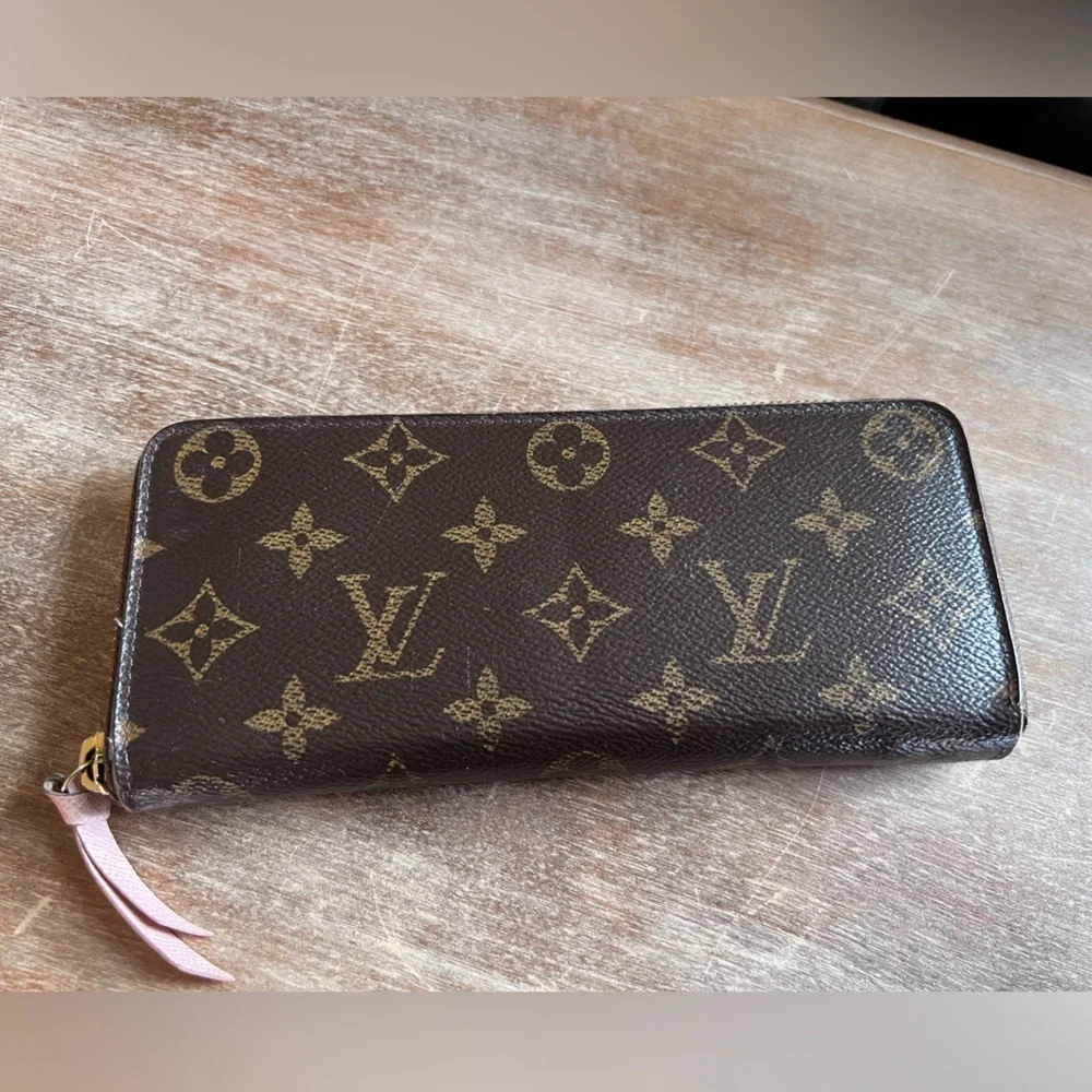 Authentic Louis Vuitton Rose Ballerine Pink and Brown Zipper Clemence zip Wallet - Picture 4 of 14